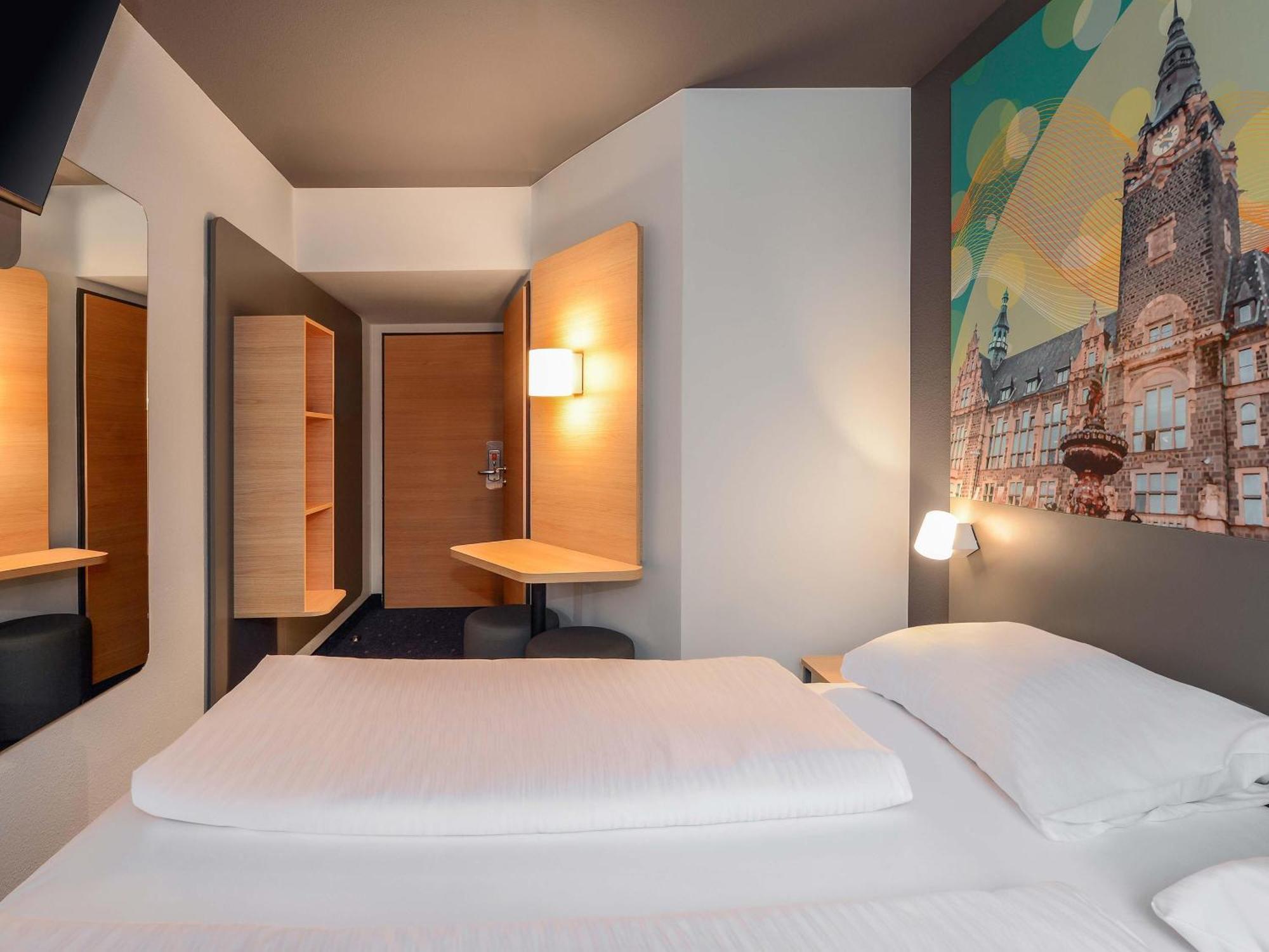 Double Room,1742898601:JPEG